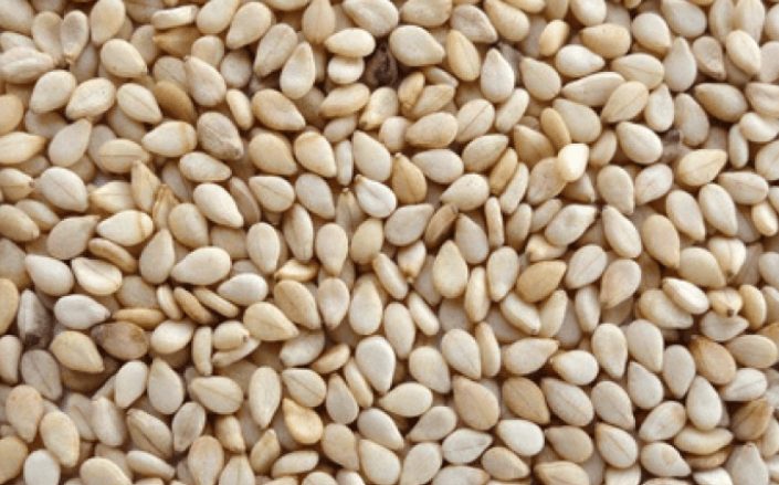Hulled sesame seeds